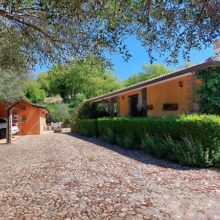 Casa Vacanza Centro Sardegna Sorgono Exteriör bild