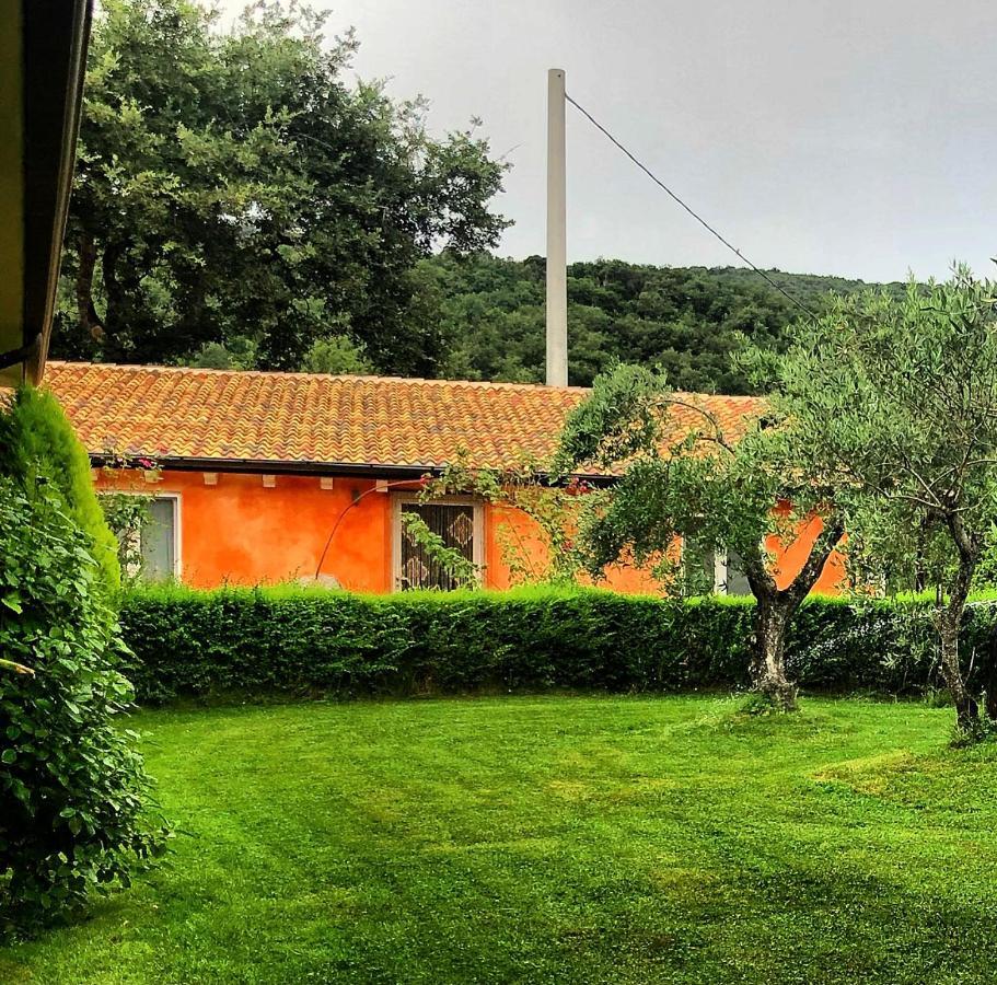 Casa Vacanza Centro Sardegna Sorgono Exteriör bild