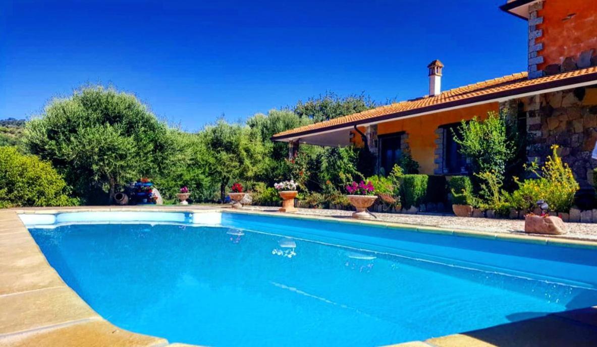 Casa Vacanza Centro Sardegna Sorgono Exteriör bild